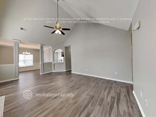 Building Photo - 1816 Conifer Cir