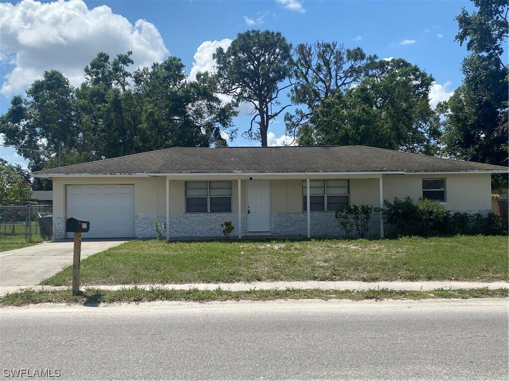 Foto principal - 3512 Dale St