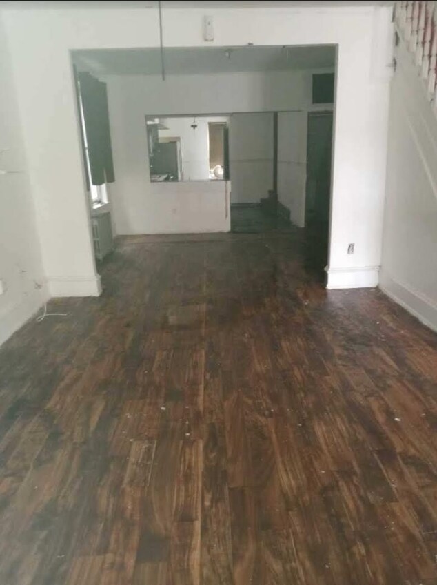 Building Photo - 2233 S 63rd St