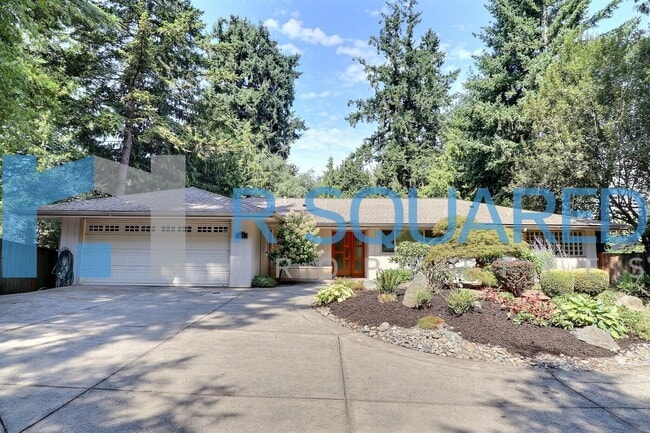 Photo - 307 Slater St House