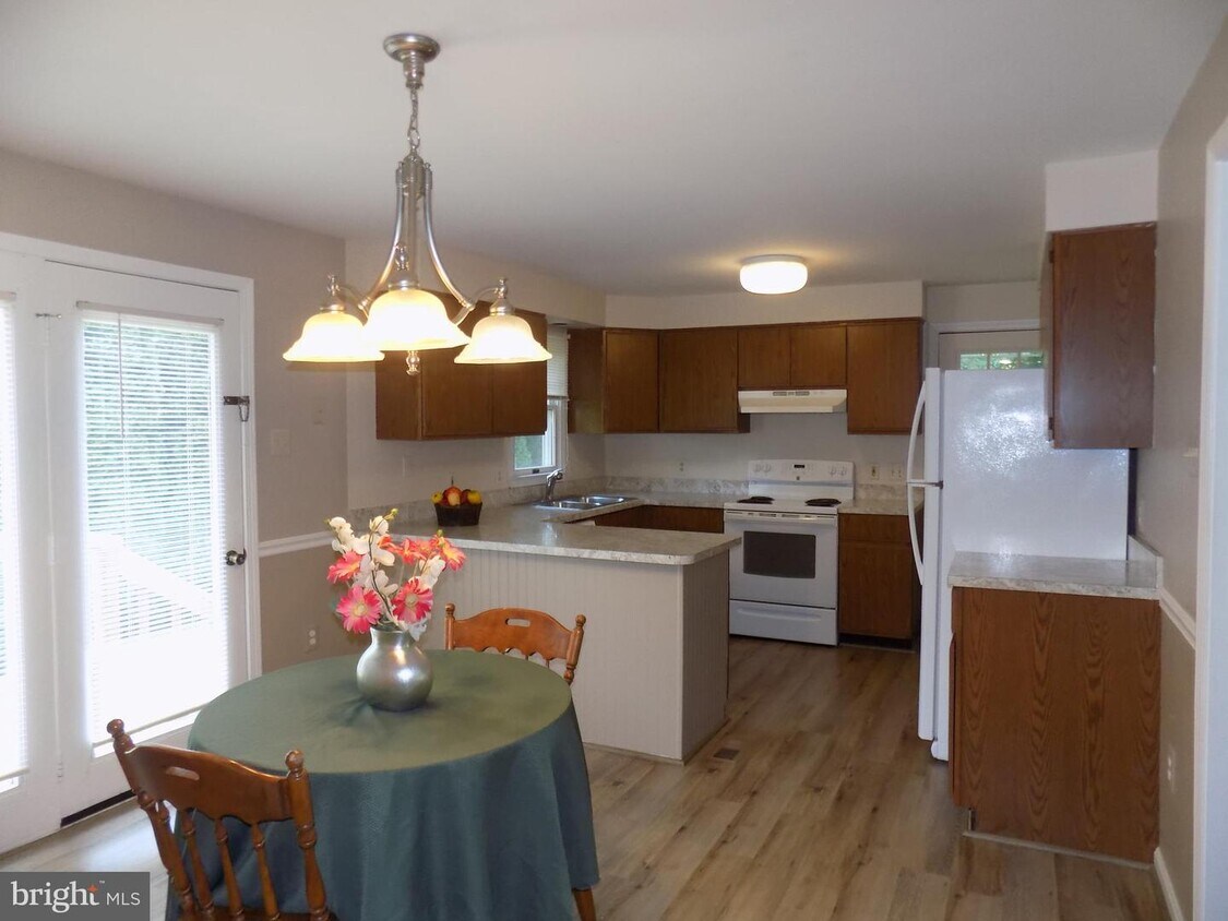 Foto principal - 3469 N Cassell Blvd