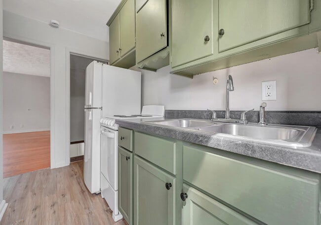 Foto del edificio - 1350 S 35th St