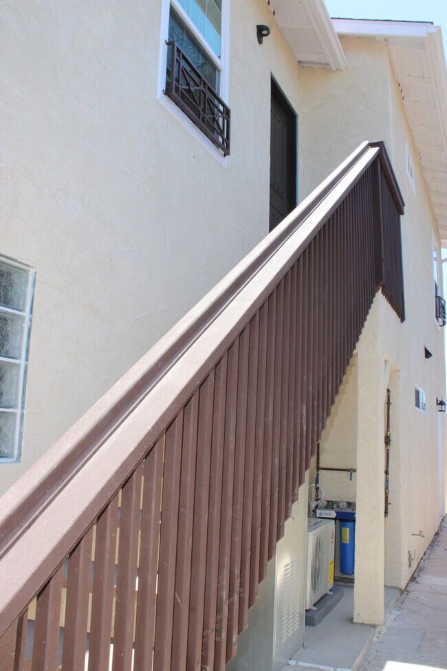 Foto del edificio - 2 Bedroom, 1 Bathroom Apartment