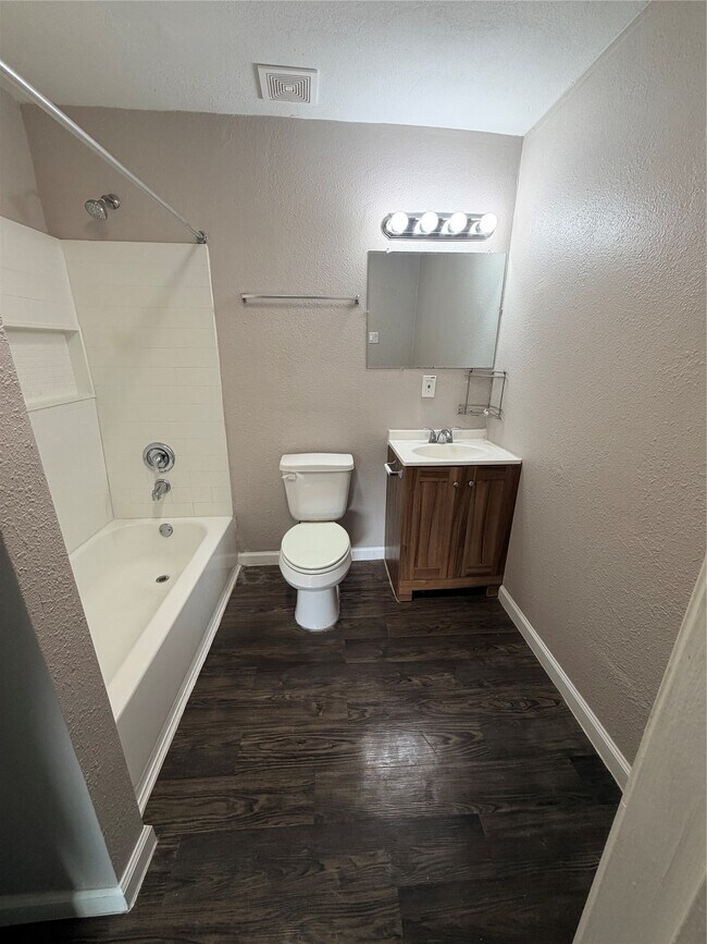 Foto del edificio - 13217 Player St