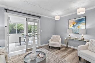 Building Photo - 80 Montre Square NW