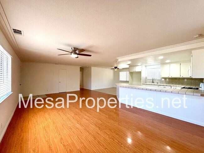 Foto del edificio - 16441 Majela Ct