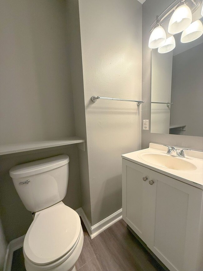 Foto del edificio - 4 bedroom 1.5 bath