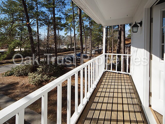Building Photo - 308 Crestview Dr