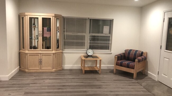 Foto del edificio - 3047 Herold Dr