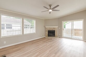 Building Photo - 10210 Berrypatch Ln