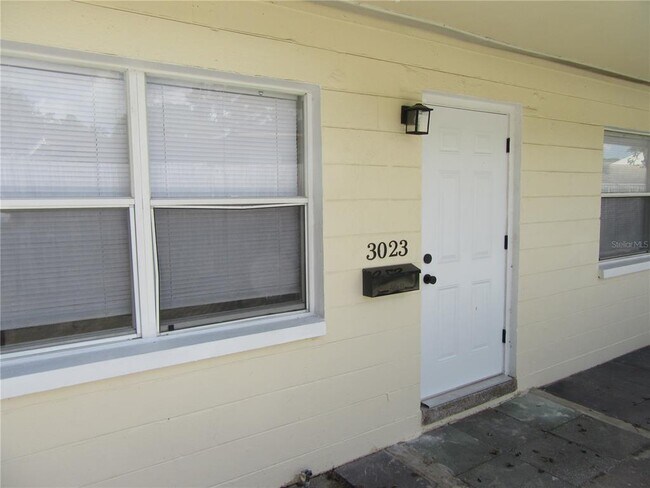 Foto del edificio - 3023 28th St N