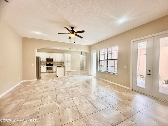 Building Photo - 8880 Napolo Dr