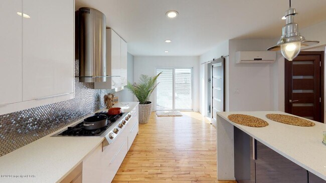 Foto del edificio - 75 Laird St