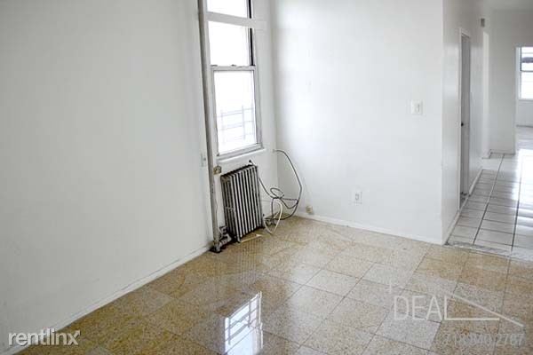 Building Photo - 354 McGuinness Blvd