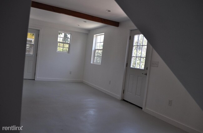 Building Photo - 1 br, 1 bath House - 4030 Verdant Street 1