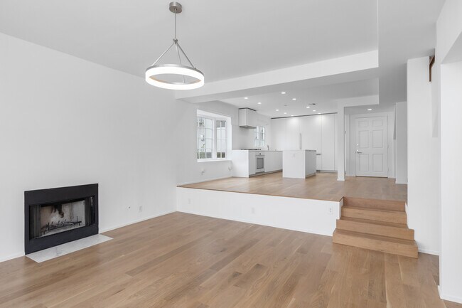 Foto del edificio - 11913 Laurelwood Dr