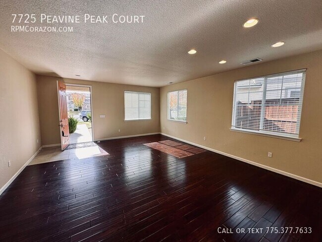 Foto del edificio - 7725 Peavine Peak Court