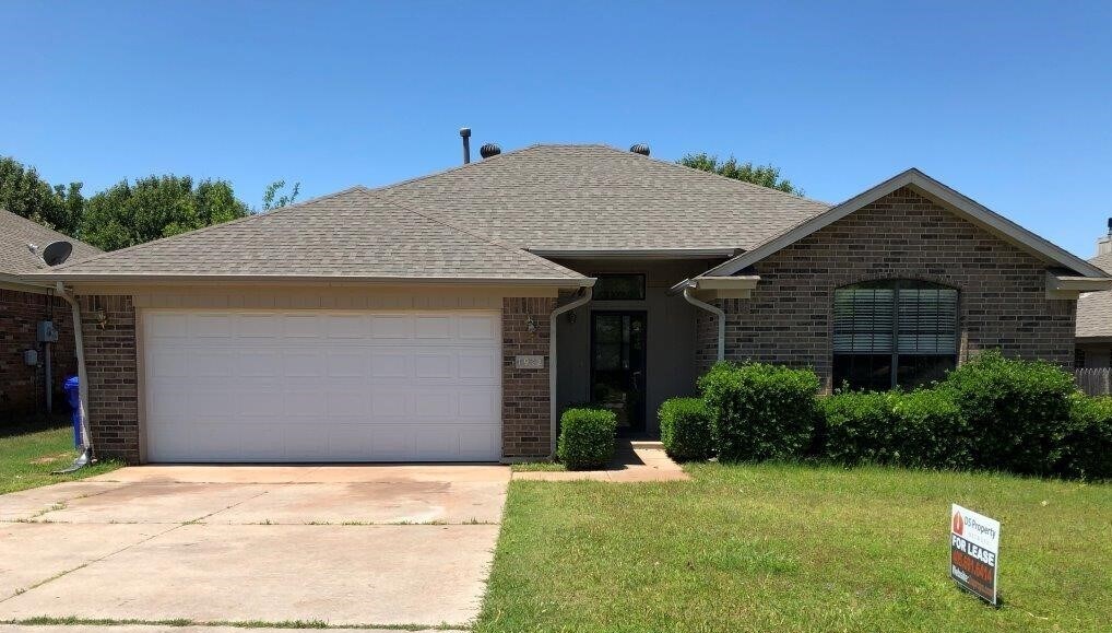 Primary Photo - 3 bed 2 bath home for rent in Norman near ...