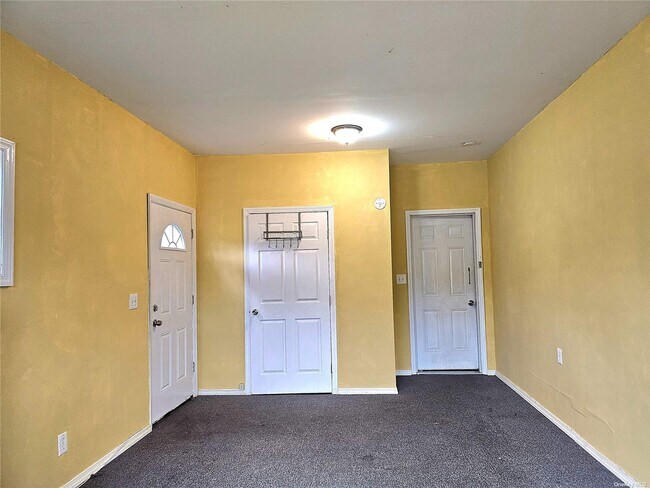 Building Photo - 135 N 28th St