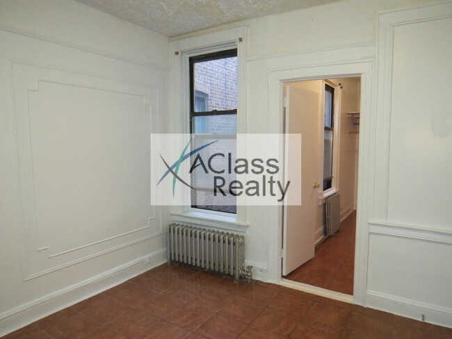 Building Photo - 3084 45th St