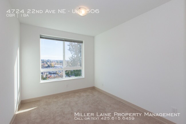 Building Photo - Brand New Apartment Building minutes from UW!