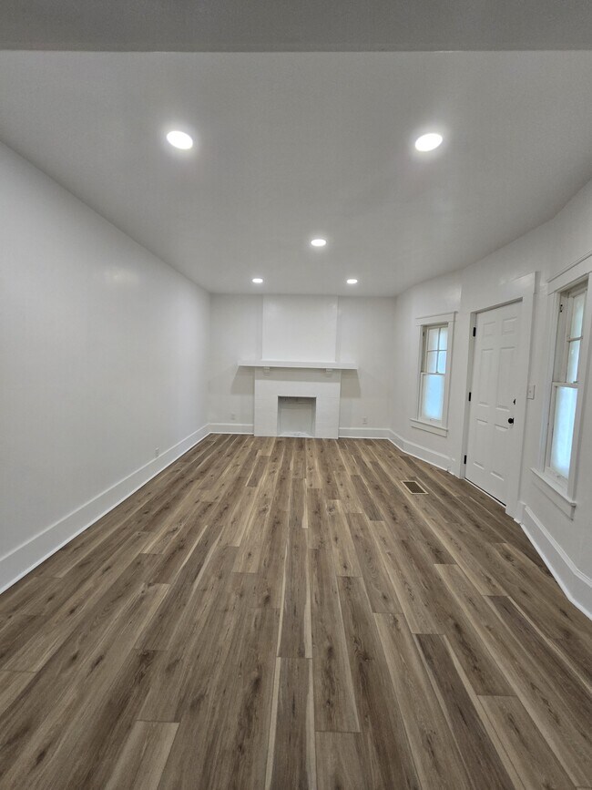 Foto del edificio - 1225 Erie St S