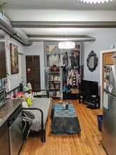 Building Photo - 1830 W 17th St