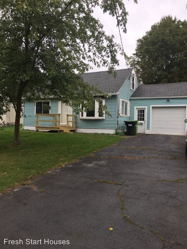 Primary Photo - 3 br, 1 bath House - 103 Ivon Dr