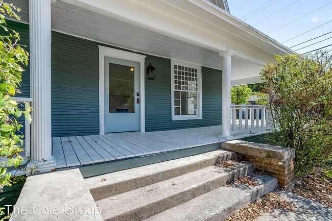 Foto del edificio - 3 br, 2 bath House - 1329 Hurley Ave