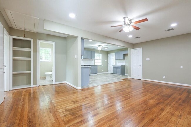 Building Photo - 4139 Lumberdale Rd