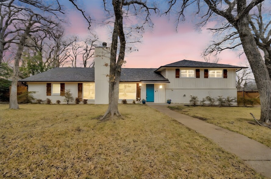 Photo - 3301 Yellowstone Drive Unit