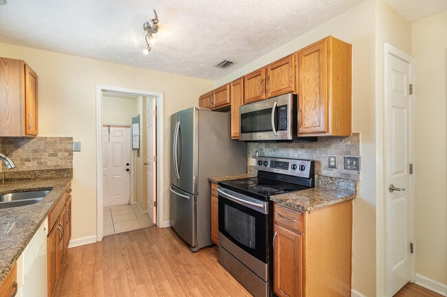 Foto del edificio - 1520 Magnolia St NE