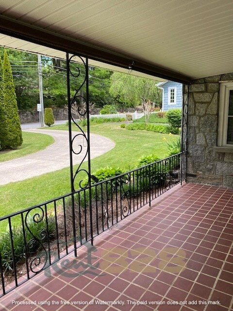 Building Photo - 540 Blythe St