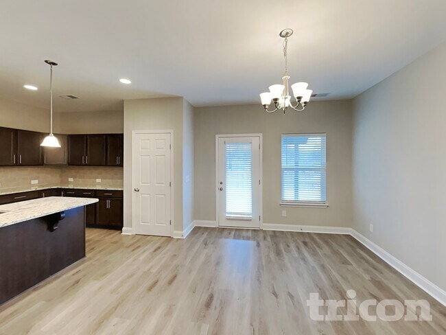 Building Photo - 1139 Westgate Dr