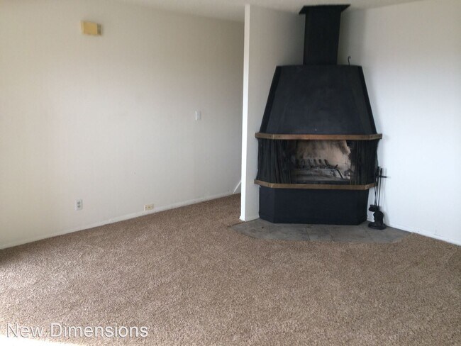 Building Photo - 2 br, 1.5 bath House - 3281 Gypsum Road