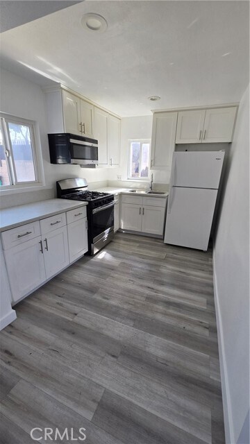 Foto del edificio - 13406 Halldale Ave