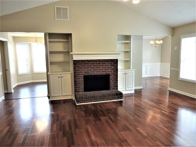 Foto del edificio - 538 Pin Oak Drive