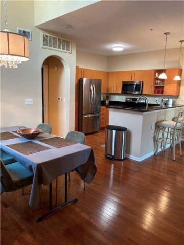 dining area - 11203 Ranch Road 2222