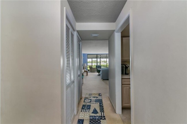 Foto del edificio - 3100 SE Pruitt Rd