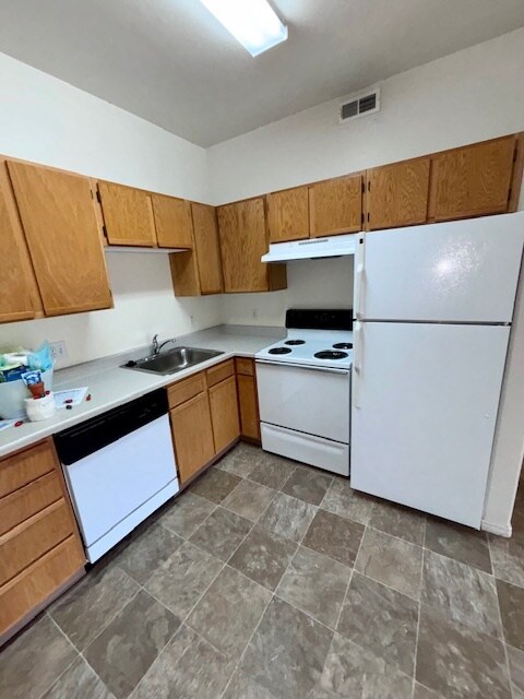 Foto del edificio - Silver Pines Senior Community