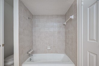 Building Photo - 18307 Champion Forest Dr