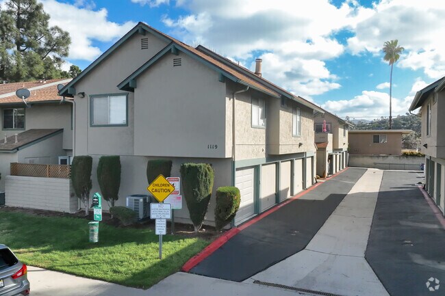 1103-1111 Decker St - Centaur Villas