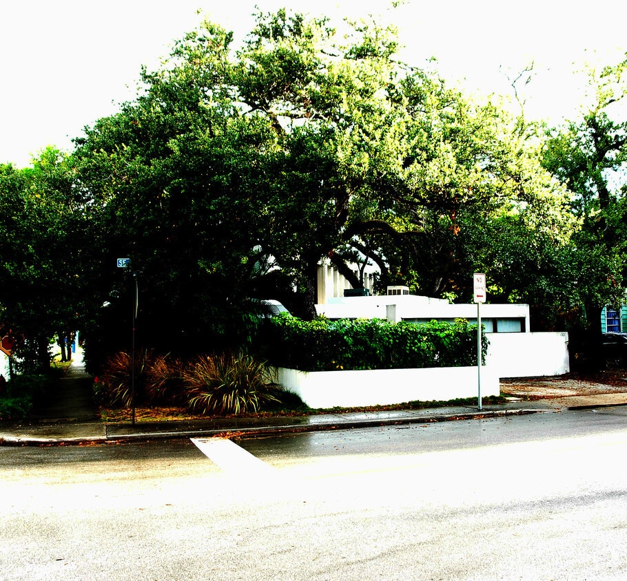 Primary Photo - 1301 SE 2nd Ct