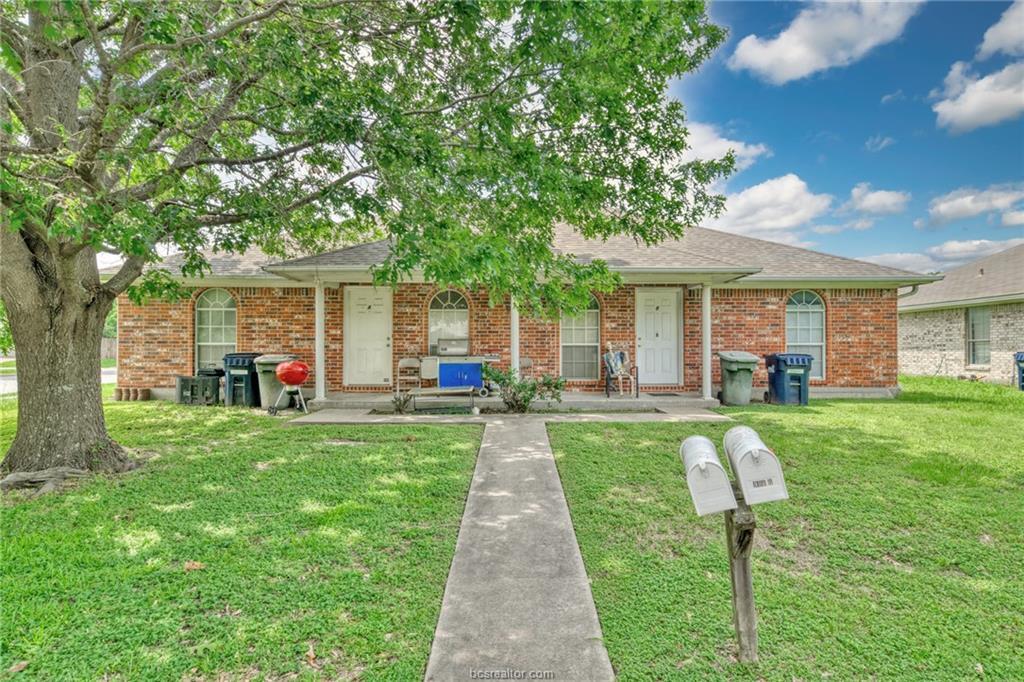 Primary Photo - 901 Azalea Ct