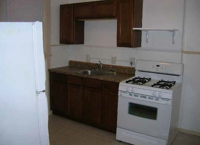 Building Photo - 2317 Klemm St
