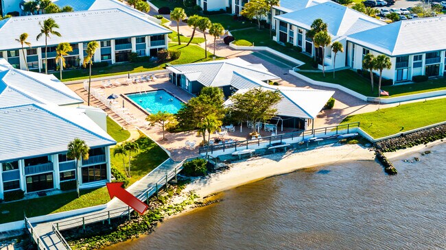 Building Photo - 175 SE St Lucie Blvd