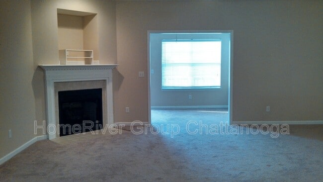 Building Photo - 5651 Mountain Oaks Ln