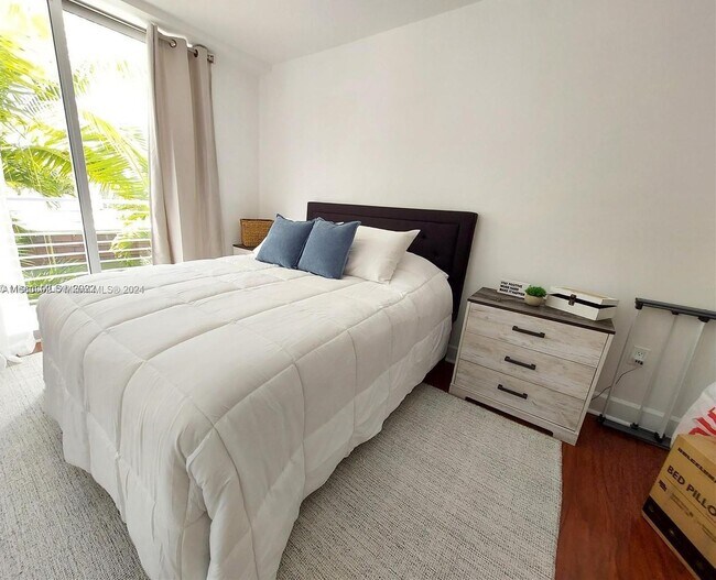 Foto del edificio - 945 Michigan Ave