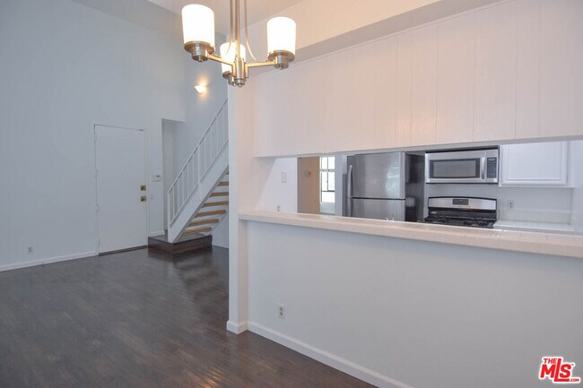 Foto del edificio - 1727 Glendon Ave