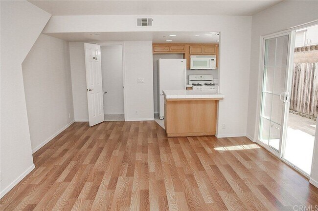 Combinación de sala y comedor - 3051 Augusta St